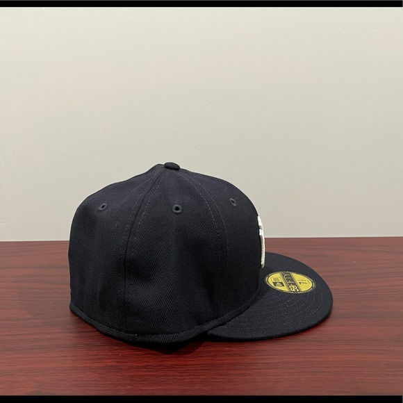 New Era, 59Fifty Fitted Hat, New York Yankees, 1998 World Series, Blue - Picture 2 of 10